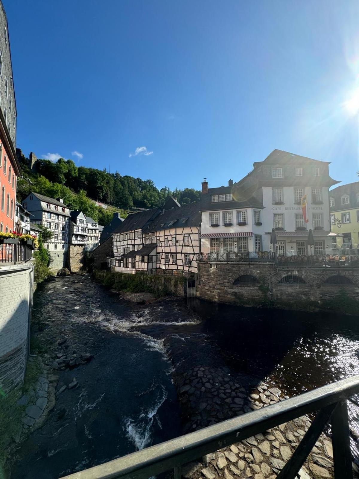 Fewo In Monschau Exteriör bild